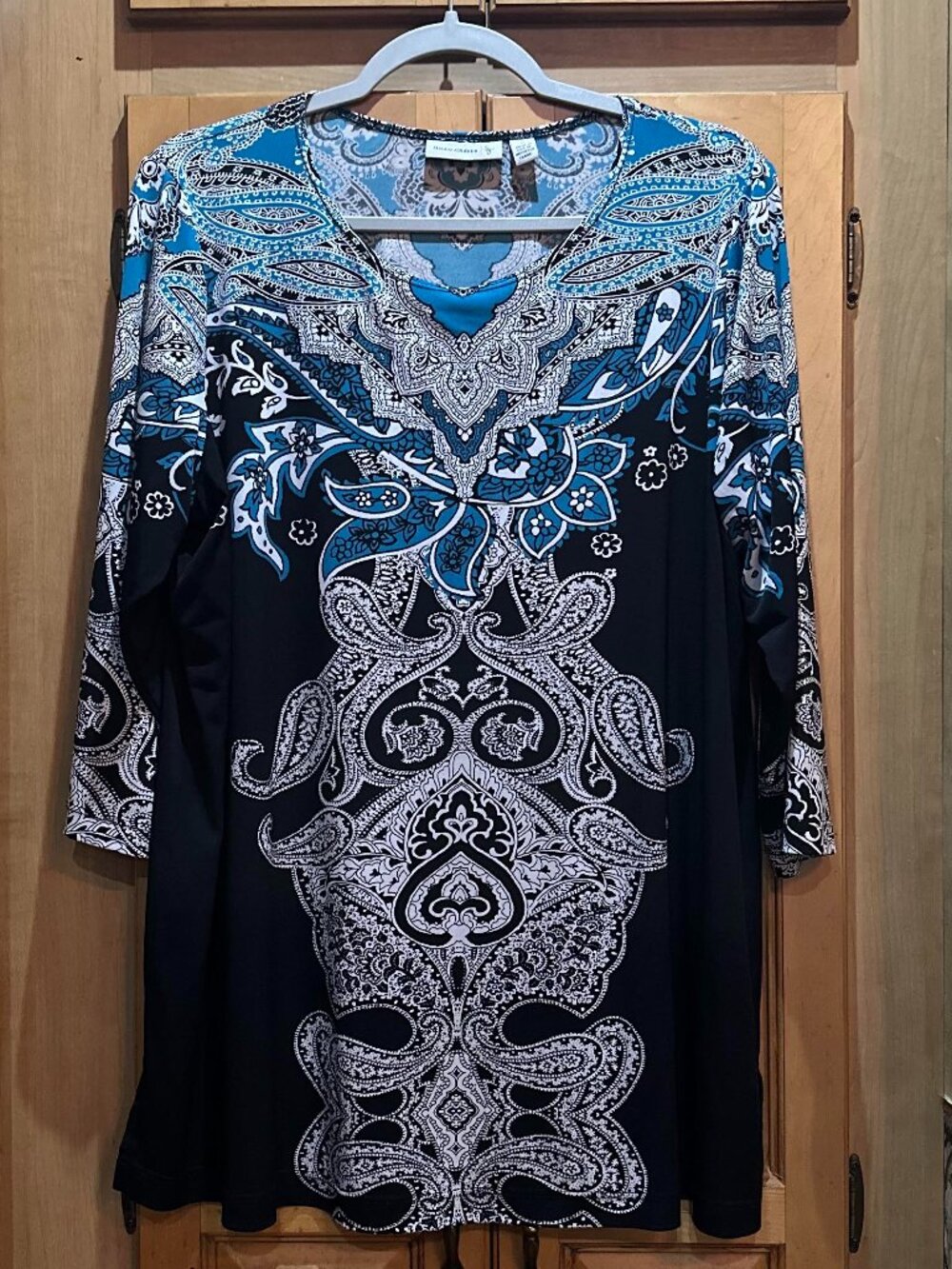 NWOT Plus Size Susan Graver Paisley Top 1X